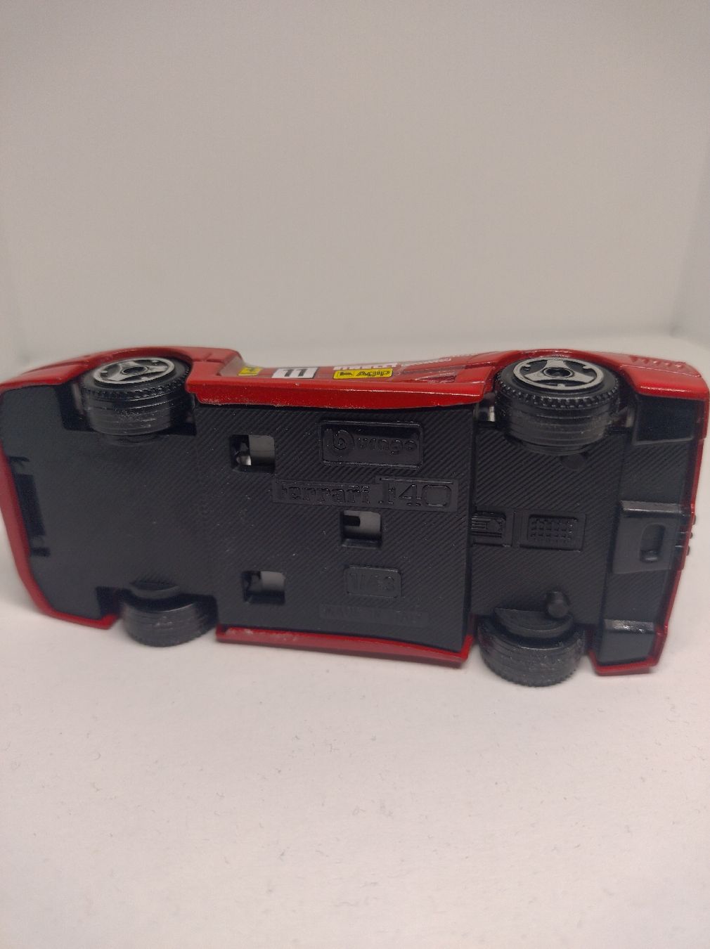 Bburago Modellini d'auto: Bburago Ferrari F40 1/43 – Usato da La Chaux-de-Fonds venduto da Pierrot8404 4