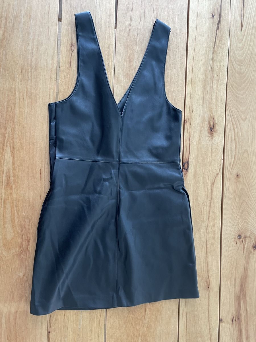Robes: Kleid Mango Kunstleder schwarz – D'occasion à Oberarth par abi127 2