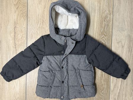 Winterjacke für Jungen Größe 92 H&M, neuwertig! 🦊