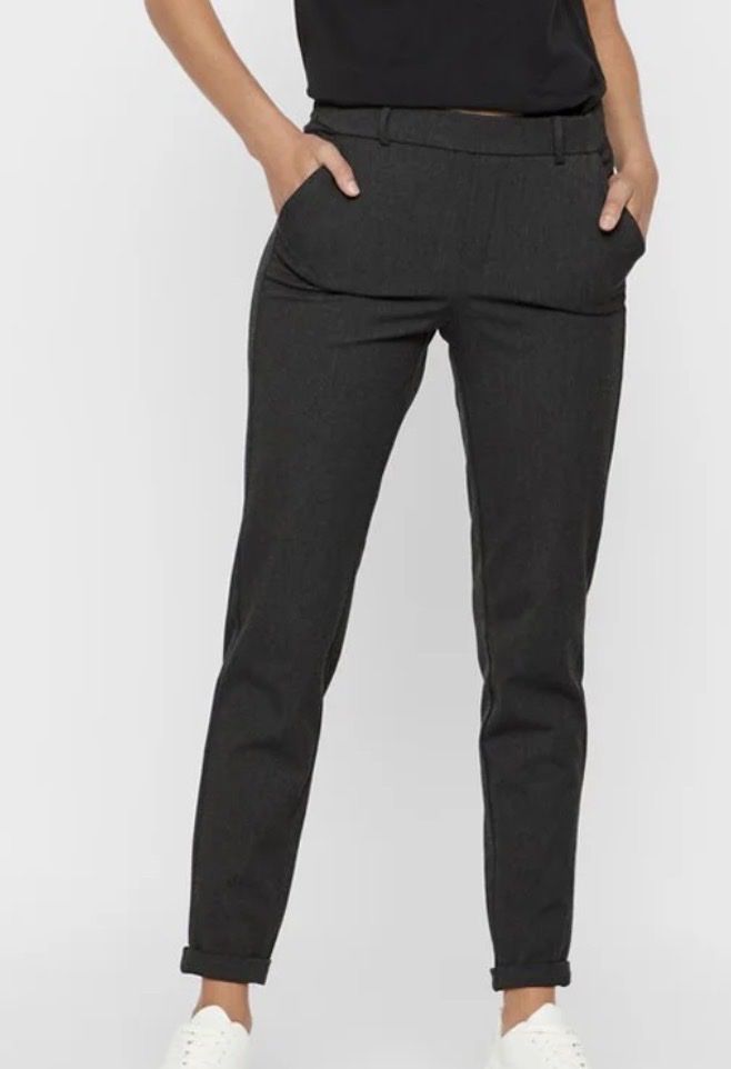 Vero Moda Pantaloni: Vero Moda Hose – Nuovo (secondo la descrizione) da Zäziwil venduto da Liv696 1