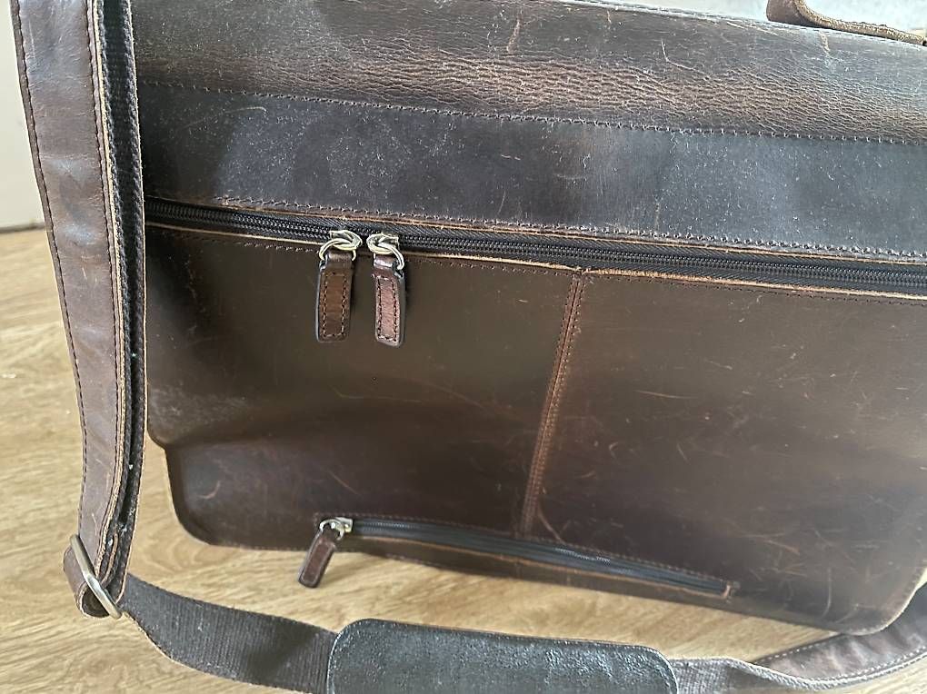 Taschen: Mappe Ledertasche neuwertig – Gebraucht aus St. Gallen von athusan 2