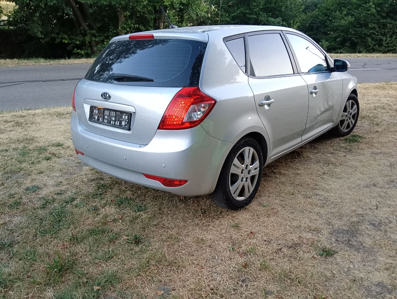 Autos: kIA CEED 1.6 Deisel  – Gebraucht aus Bern von exp_hm5r 2