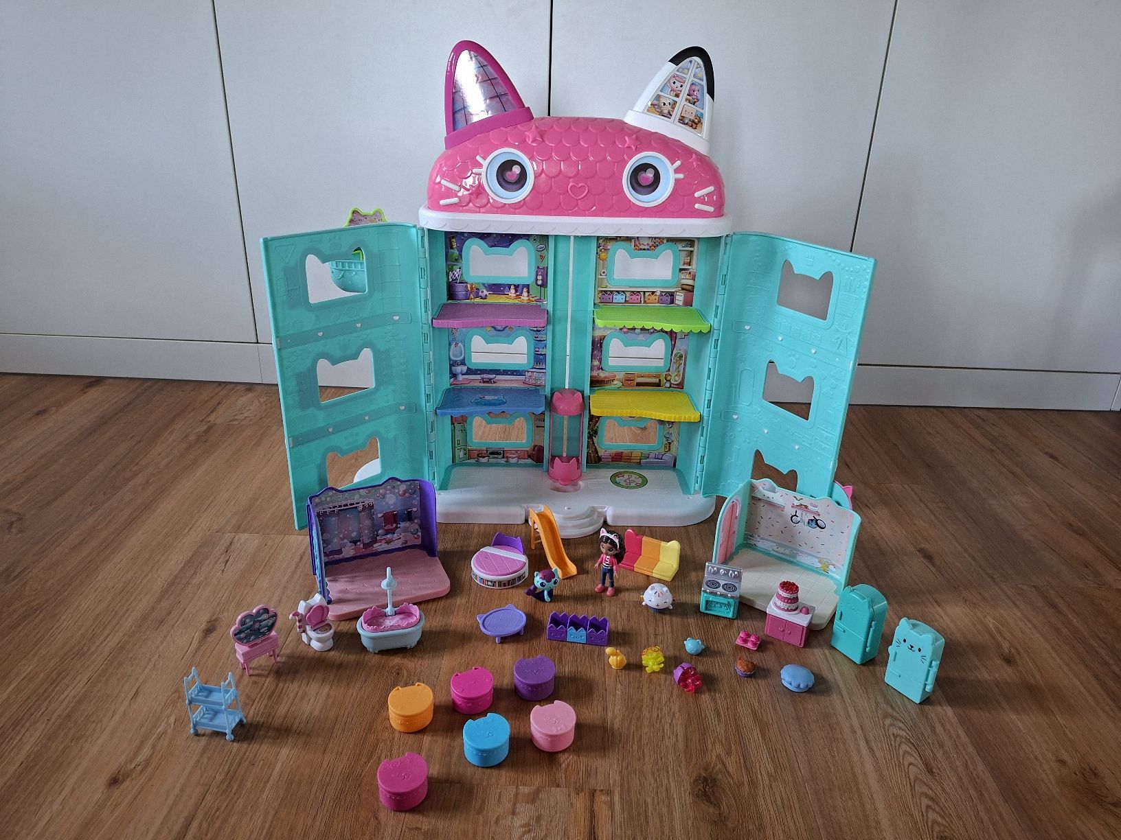 Case e mobili per bambole: Gabby's Dollhouse – Nuovo (secondo la descrizione) da Cham venduto da and_5hcf