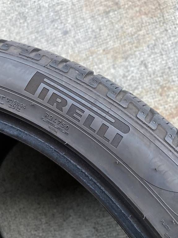 Pneus & Roues: 2 x 265/40/22 Pirelli Winterreifen  – D'occasion à Frasnacht par nobloff 3