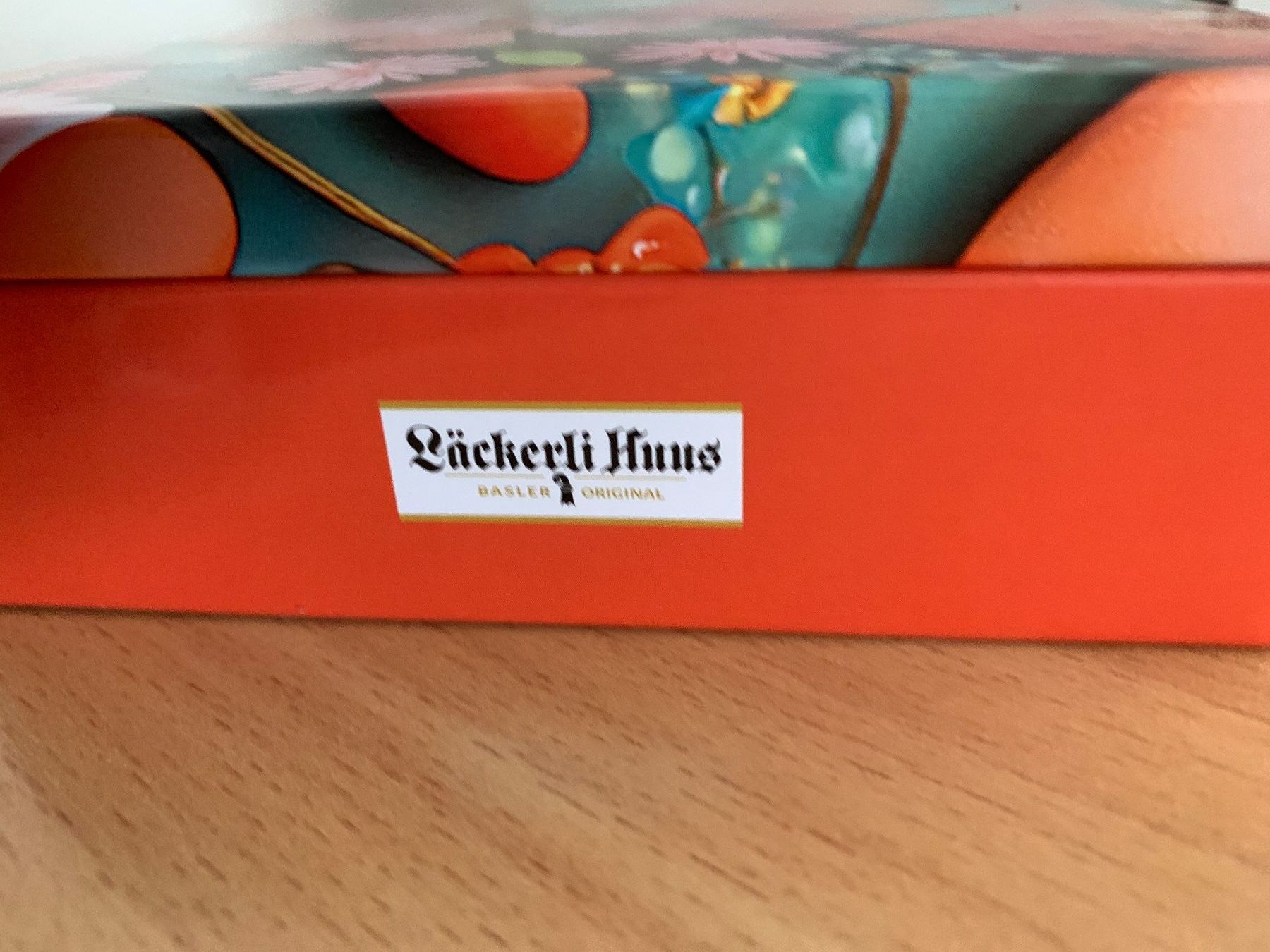 Toutes les décorations: Läckerli Huus Dose Herzen Blechdose – D'occasion à Ibach par lisch3 2