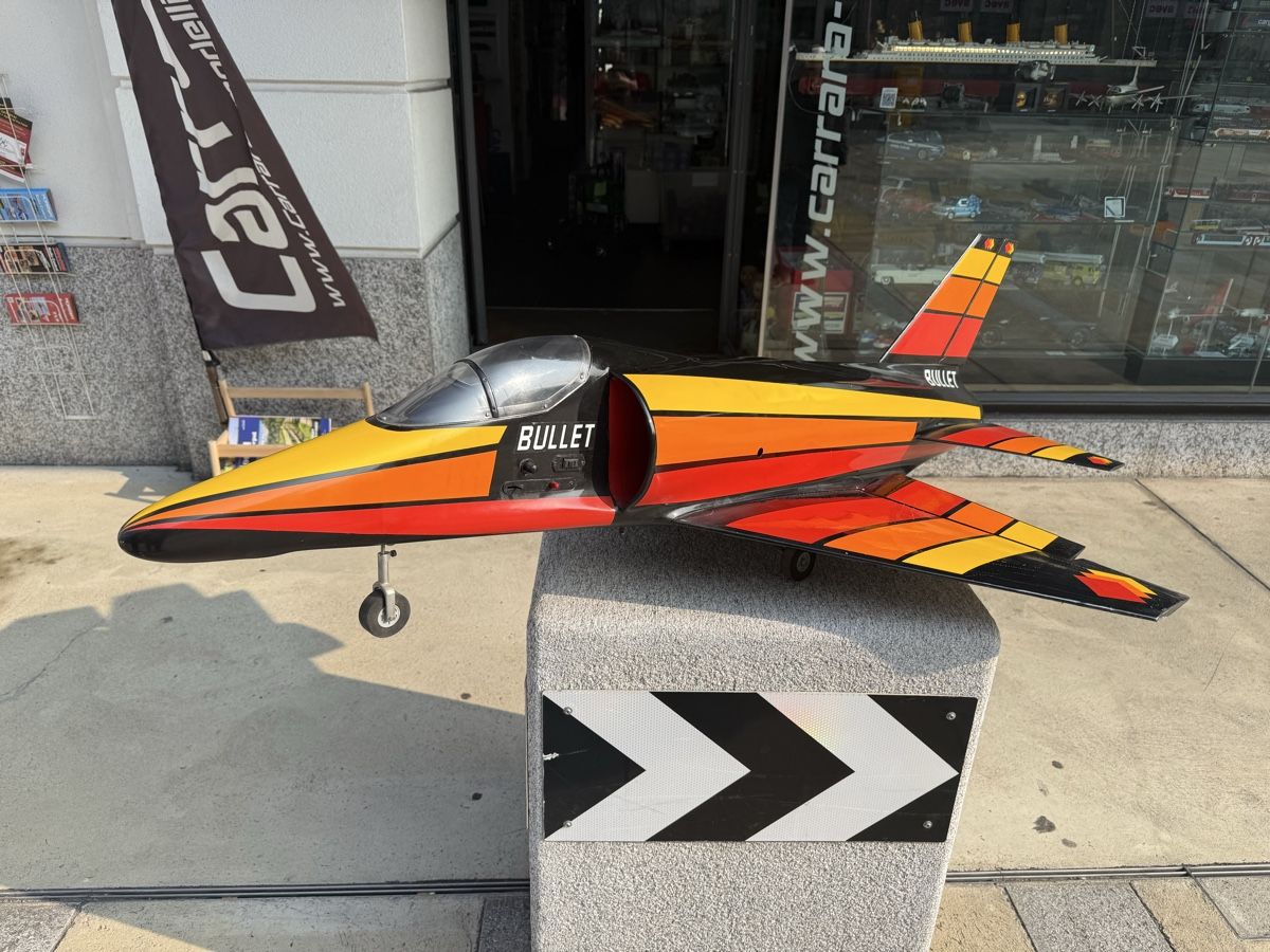 Modellismo RC: RC jet 108cm Airplane Bullet – Usato da Chiasso venduto da Carrara-Modellismo 1