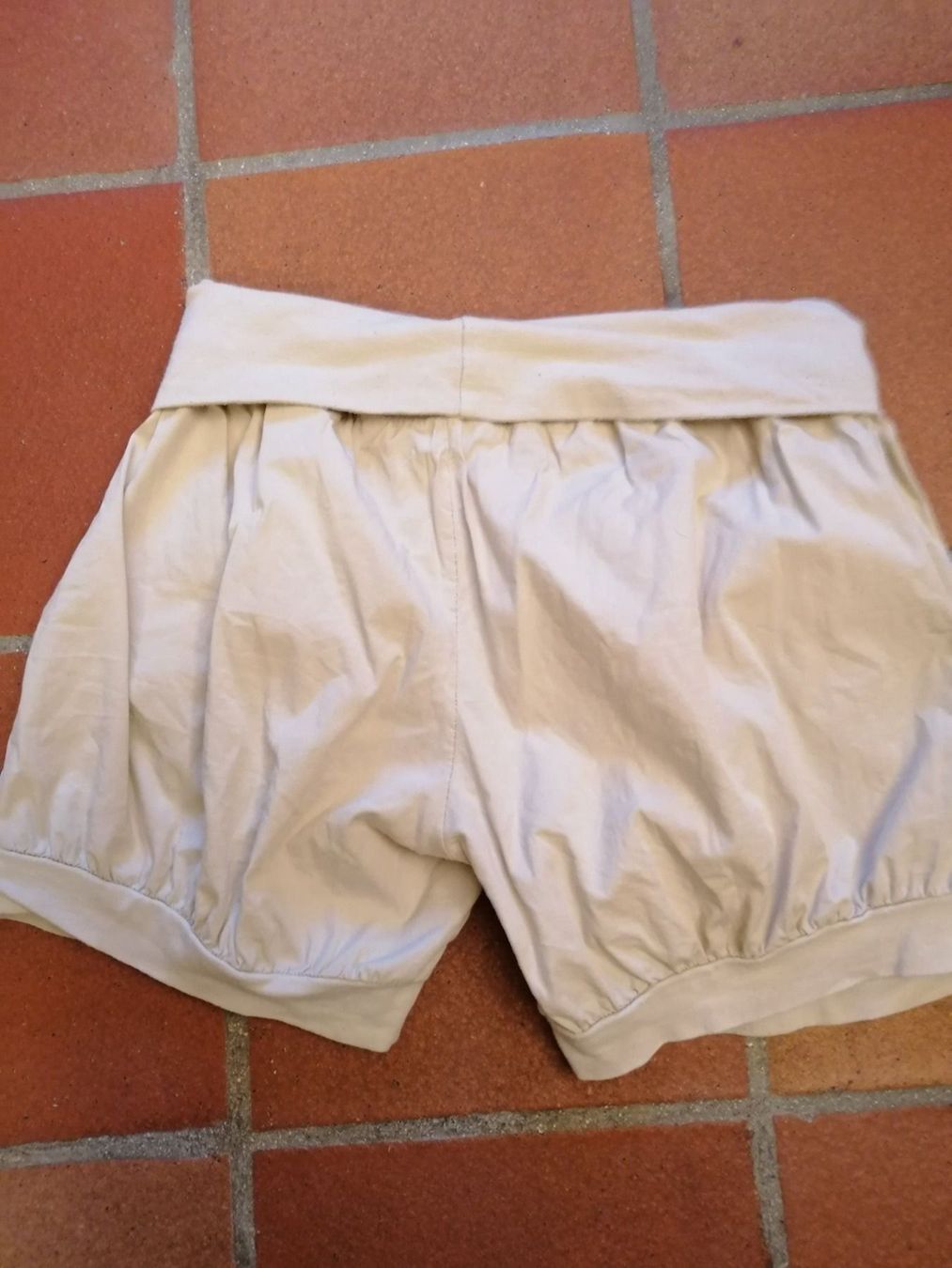 Pantaloni: Shorts S/164 – Usato da Solothurn venduto da Shanty.20 1