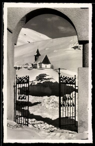 Cartoline postali: AK Arosa, Kirche im Schnee durch Tor – Usato da Berlin venduto da bartko-reher