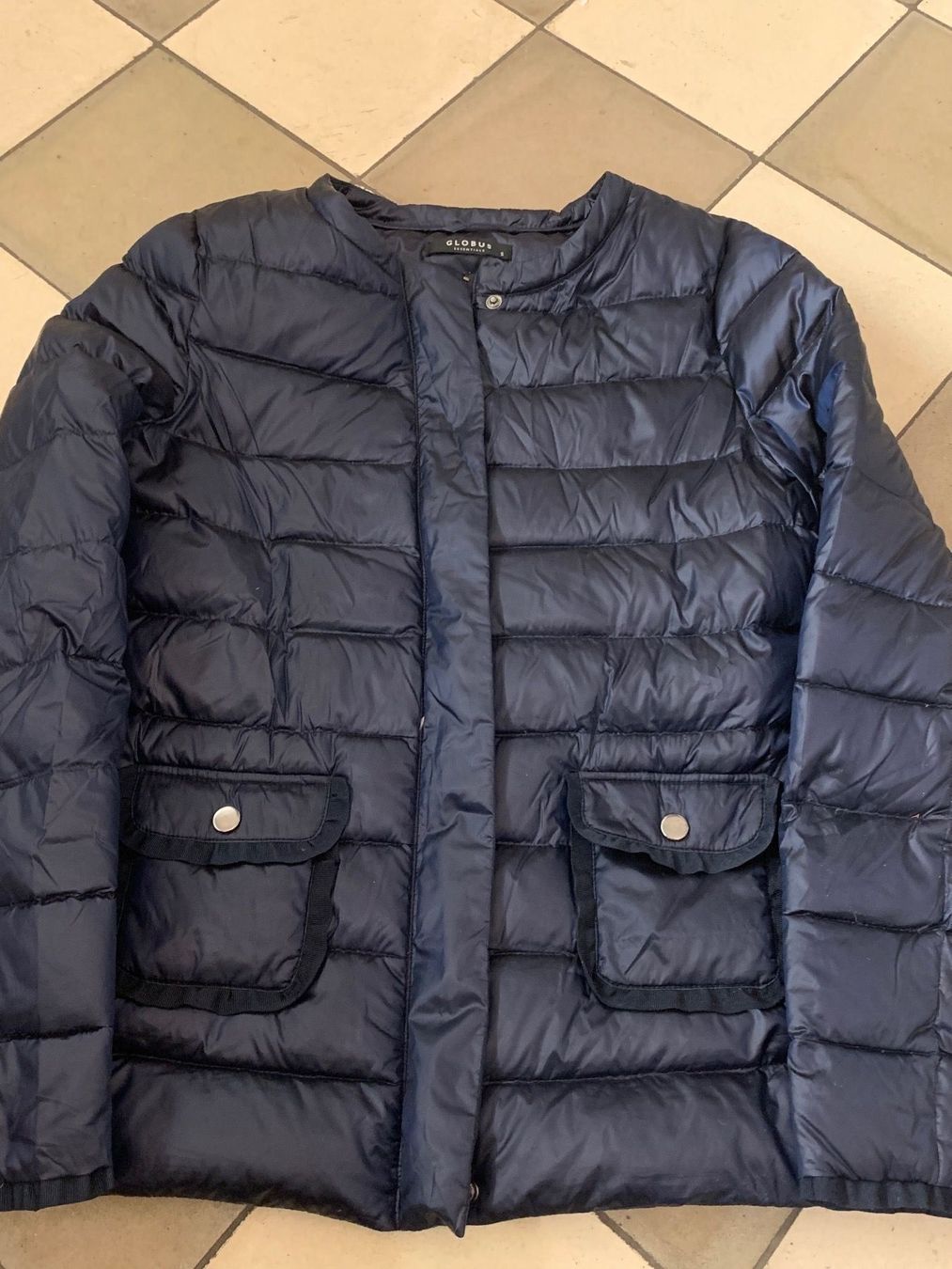 Globus Jacken: Neu - Globus-Daunenjacke, Grösse S – Neu und originalverpackt aus Eglisau von vfe7