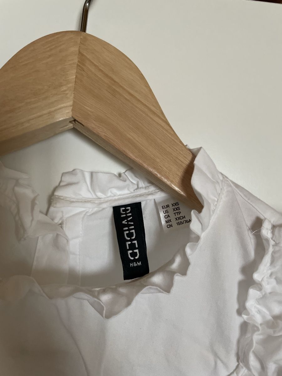 H&M Camicette: H&M Bluse, weiss, Grösse XS, Rüschen – Nuovo (secondo la descrizione) da Malix venduto da fred_59 2