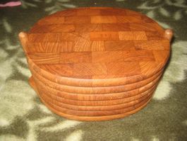 HOLZ  SCHNEIDEBRÄTTER  MIT  HALTERUNG