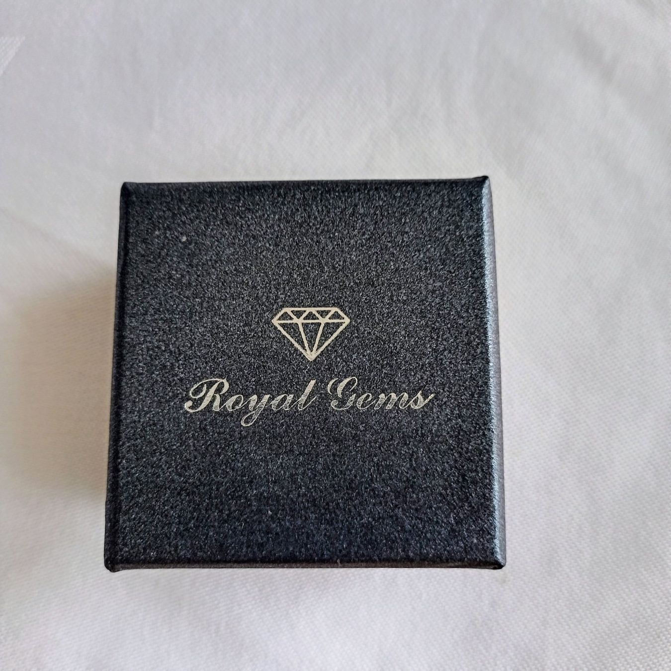 Ketten: 18k Weissgold Collier mit Amethyst – Neu und originalverpackt aus Rapperswil SG von WATCHTIMEBOX 4