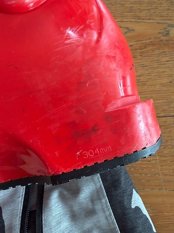 Scarpe da uomo: ATOMIC REDSTER 110 304mm – Usato da Schindellegi venduto da Poshanna 2