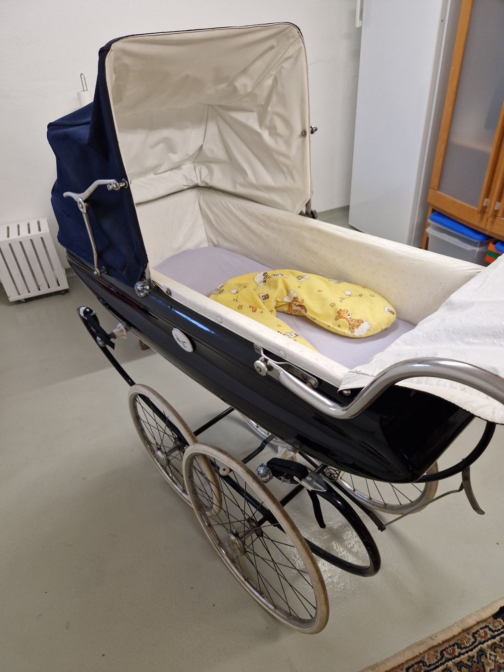 Carrozzine: Kinderwagen Antik – Usato da Lostorf venduto da reitiflue 3