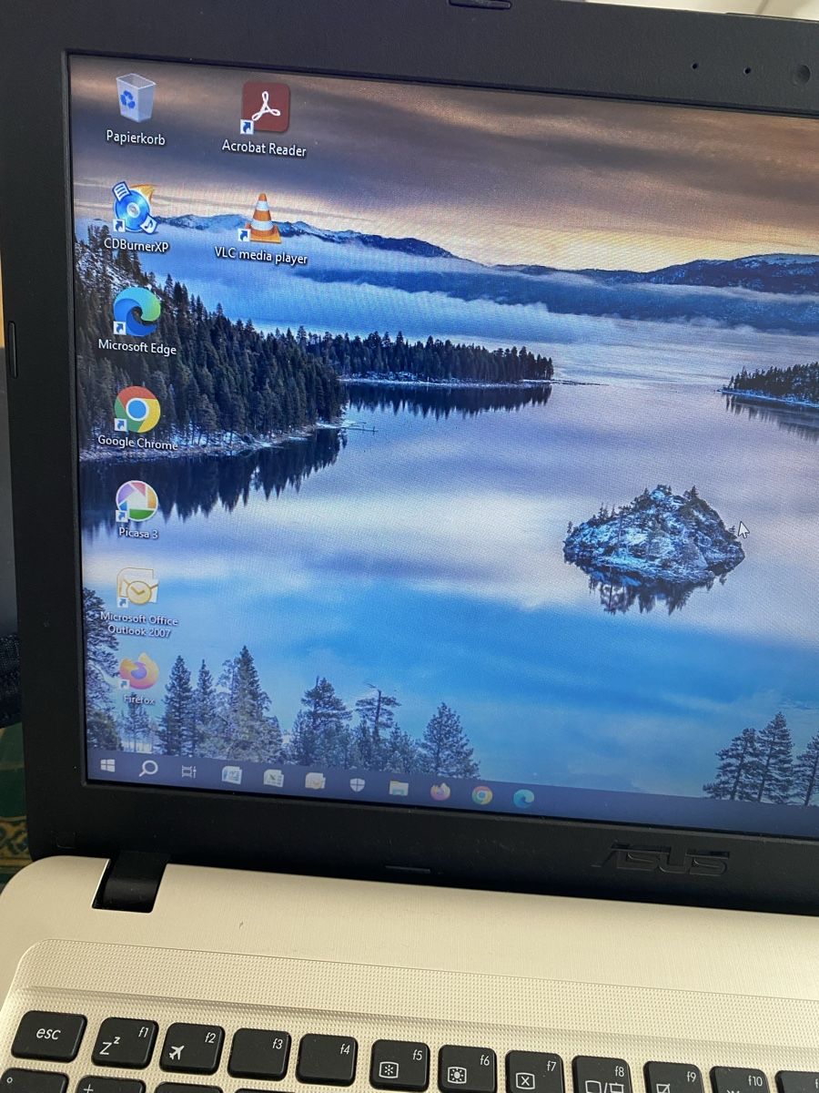 Asus Notebooks: Asus Laptop Vivobook X540M – Gebraucht aus Hinwil von Unternehmer 7