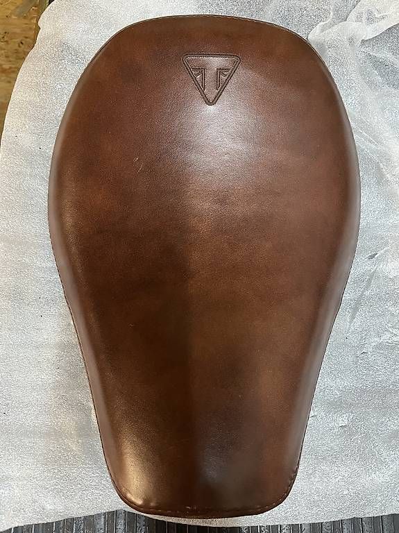 Triumph Toutes les pièces détachées moto: Triumph Statement Sitz – D'occasion à Steffisburg par calisuisse 1