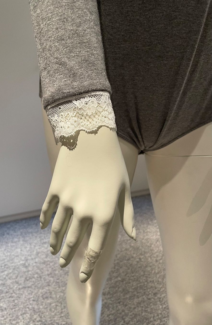 Altra biancheria intima: Body à dentelles gris 38 – Nuovo (secondo la descrizione) da Genève venduto da flocon06 2