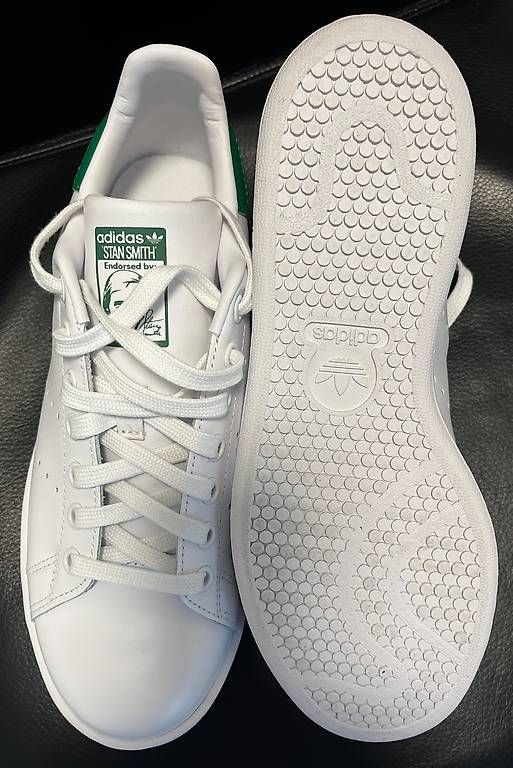 Herrenschuhe: Adidas Stan Smith, ungetragen, Grösse 40 – Neu und originalverpackt aus Kloten von Dimona 1