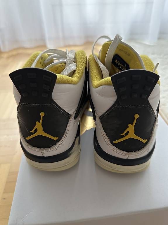 Jordan Scarpe da uomo: Jordan Air 4 Retro Gr. 37.5 – Usato da Biel/Bienne venduto da joy108 2