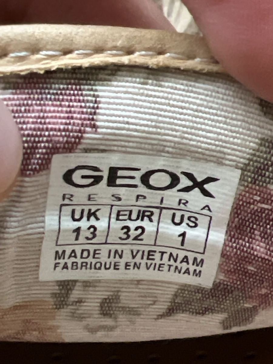 Geox Scarpe per ragazzi: Gr. 32 Geox Respira Sneakers – Usato da Baar venduto da mitu 6