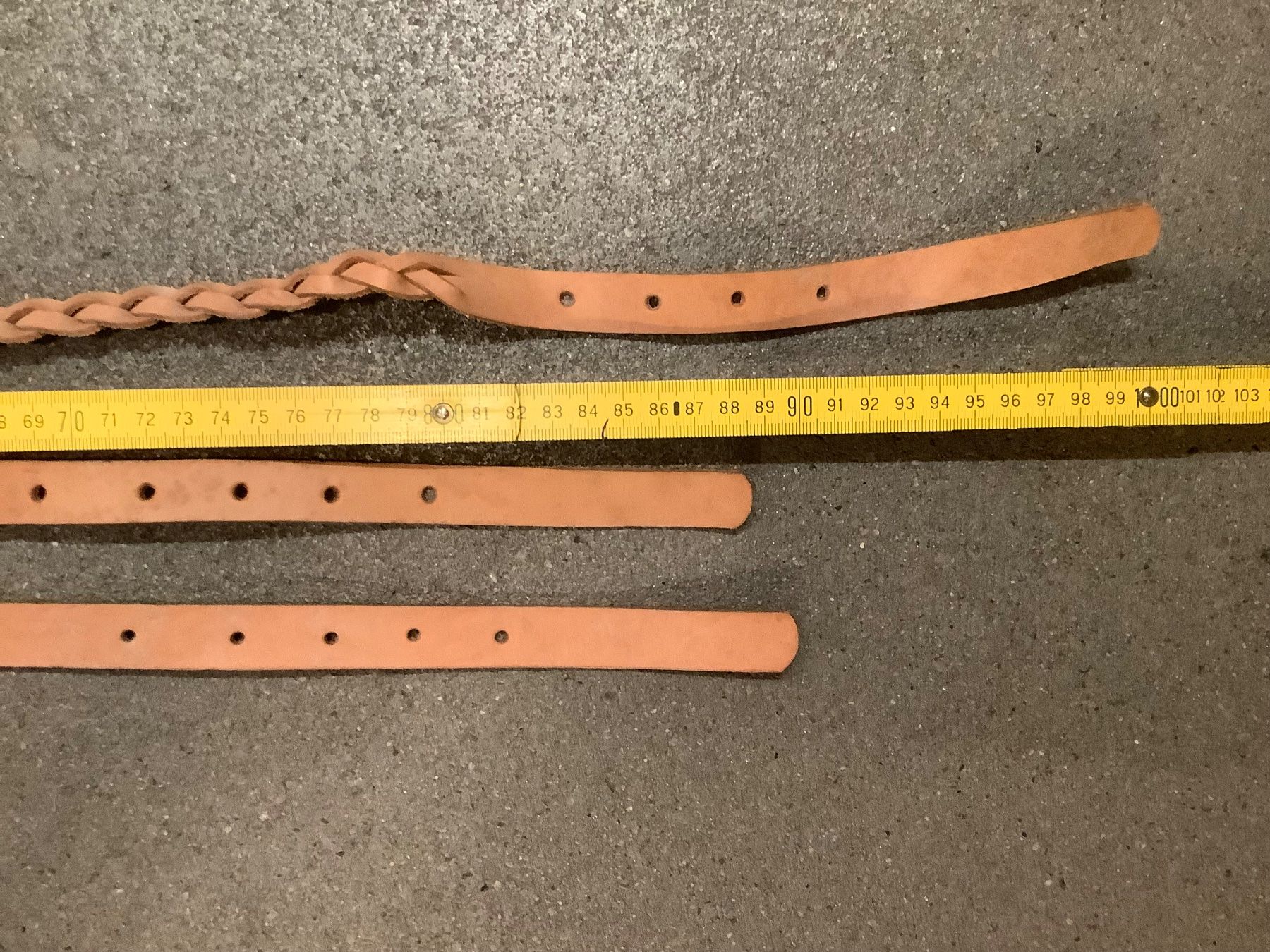 Gürtel: Lot de 3 ceintures en cuir tressé – Gebraucht aus Massongex von Nitramas 2
