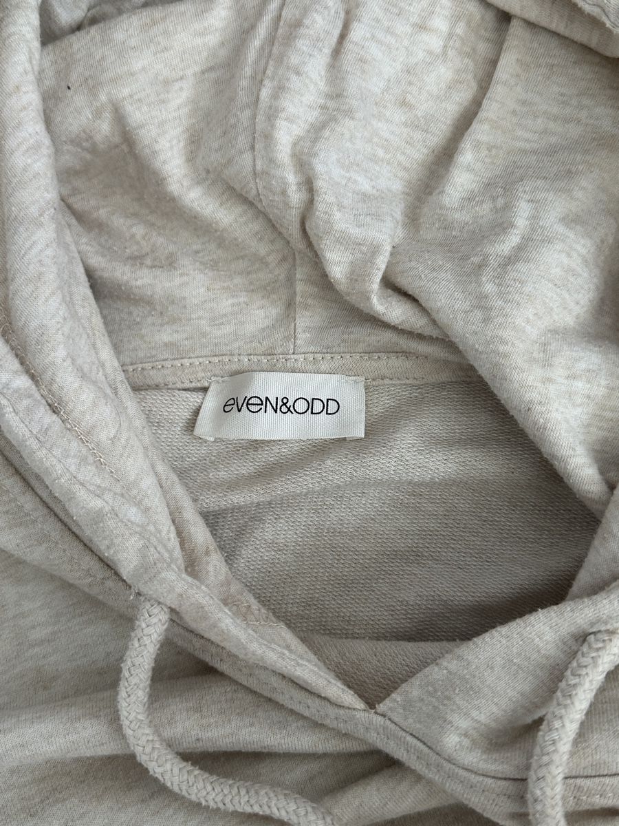 Maglioni & Felpe: Kapuzenpullover Damen beige Grösse S neuwertig – Usato da Wohlen AG venduto da jes_9c79 3