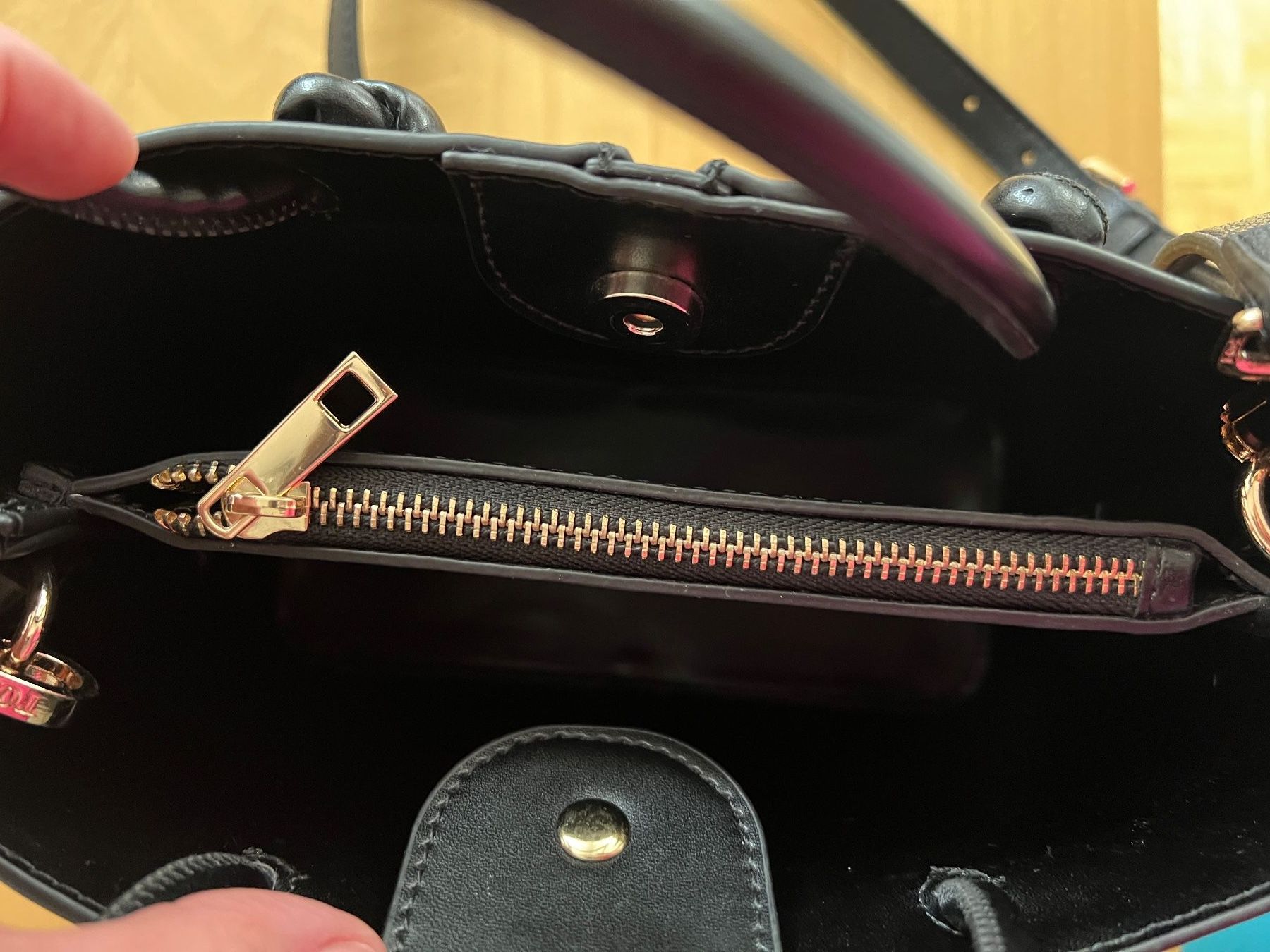 Sacs femmes: Sac à main noir – Neuf (Voir description) à Bernex par isa_c5fr 3