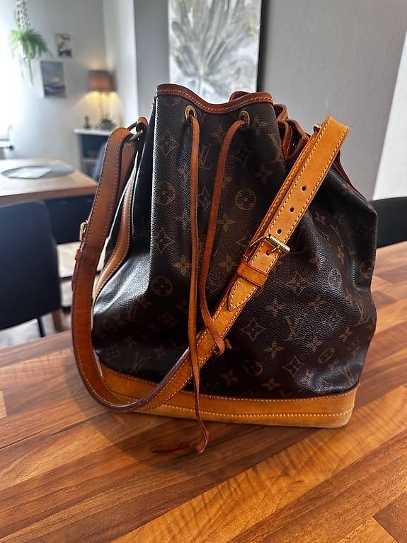 Borse da donna: Louis Vuitton Grand Noe  – Usato da Oberhasli venduto da liliane.80