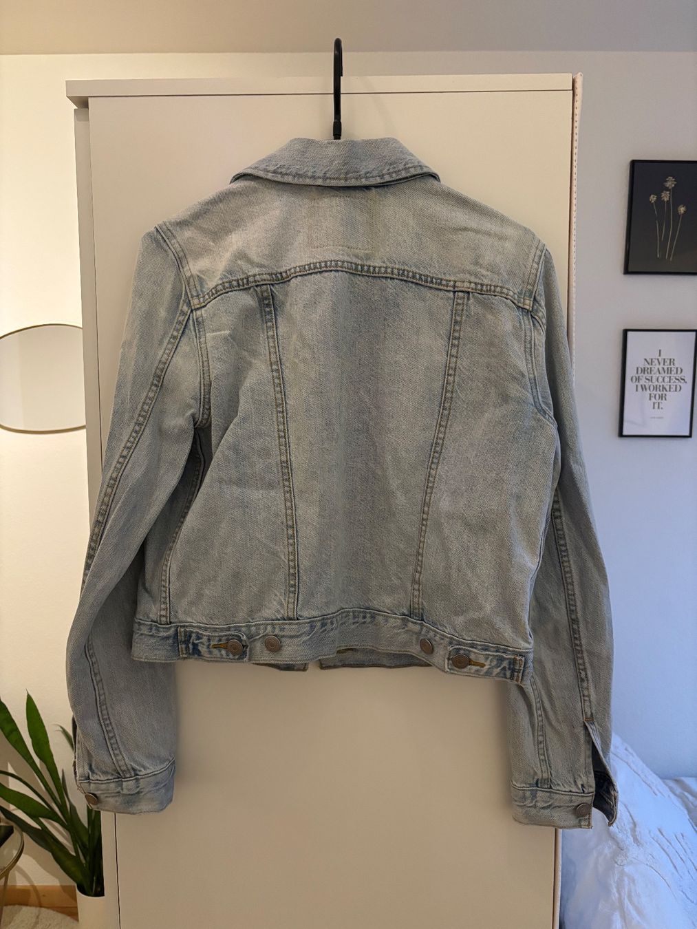 Levi's Jacken: Levis Jeansjacke – Gebraucht aus Zürich von hue_82qd 1