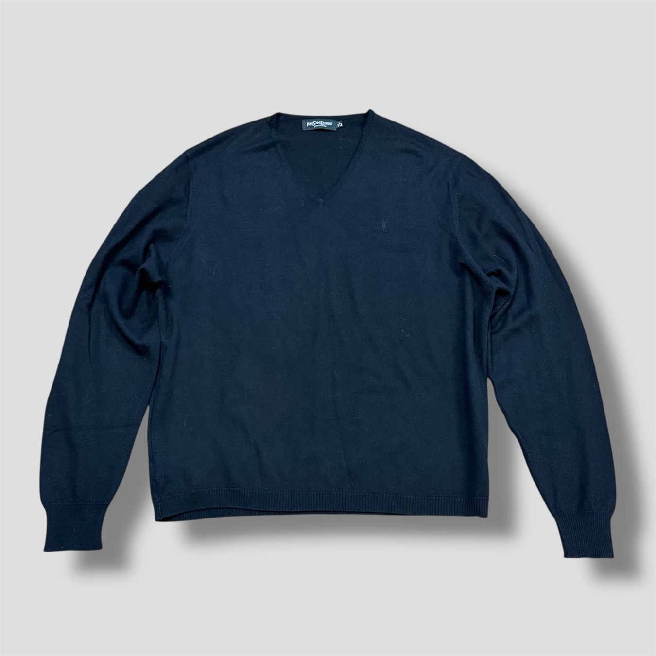 Saint Laurent Maglioni & Felpe: Yves Saint Laurent black on black wool sweatshirt pull 90s – Usato da St. Gallen venduto da sourced_limited