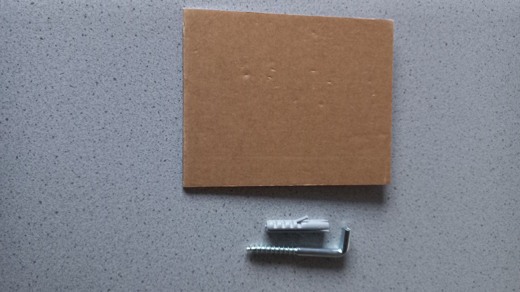 Ferramenta: 1 Metallaufhänger mit Schraube – Nuovo e nell'imballaggio originale da Winistorf venduto da acreativ4 1