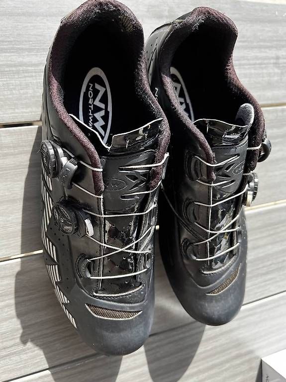 Northwave Scarpe da uomo: northwave evolution plus 45 route – Usato da Bulle venduto da CyclingSwiss