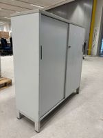 Schiebetürenschrank