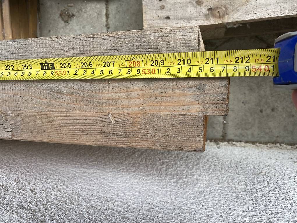 Articoli in legno: Holzbalken – Usato da Birmenstorf AG venduto da maegeZH 1
