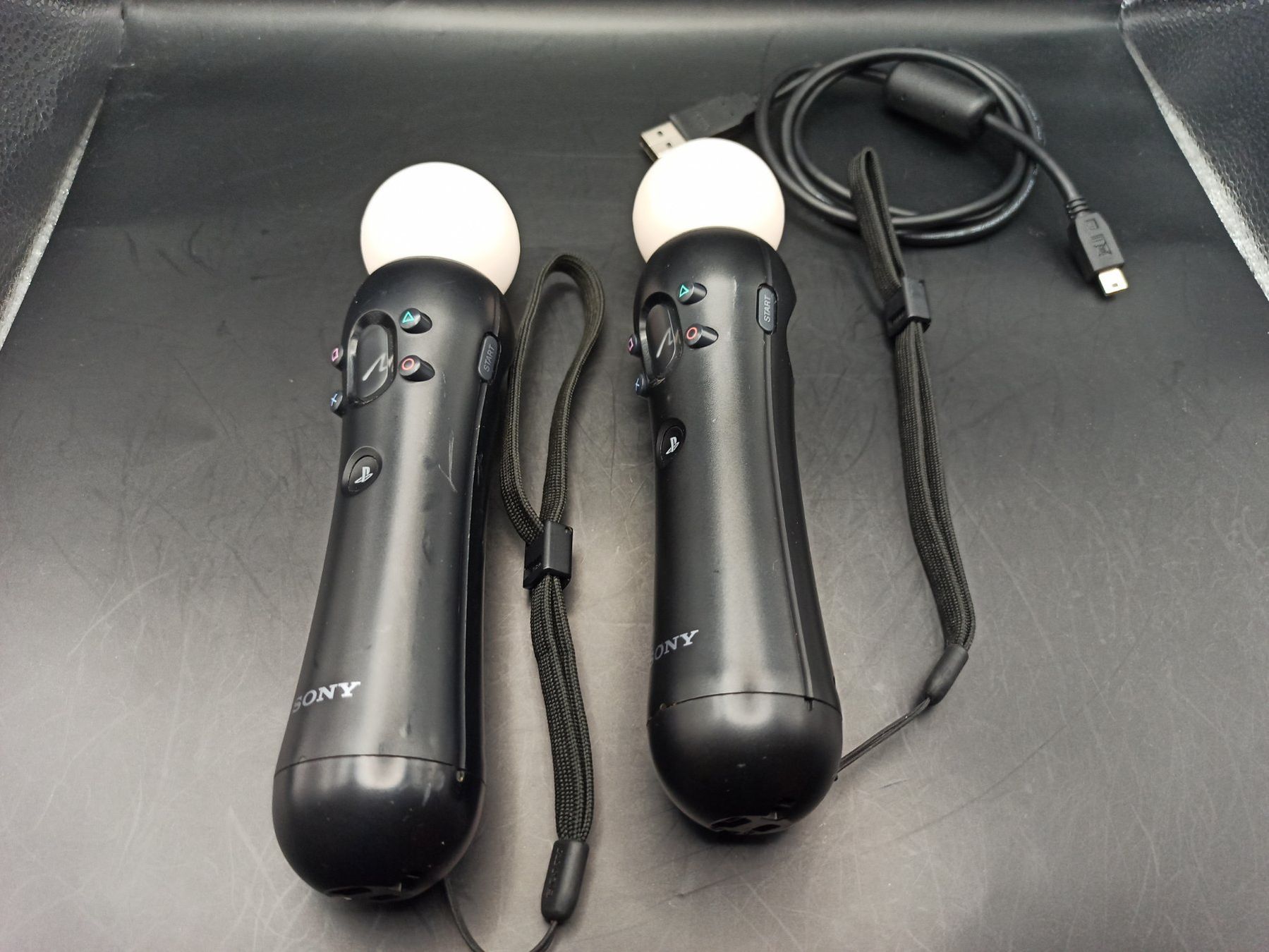 Sony Controller: 2x Original Sony PS Move Motion Controller / VR / PS4 / PS3 – Usato da Oberweningen venduto da mar_87mx 2