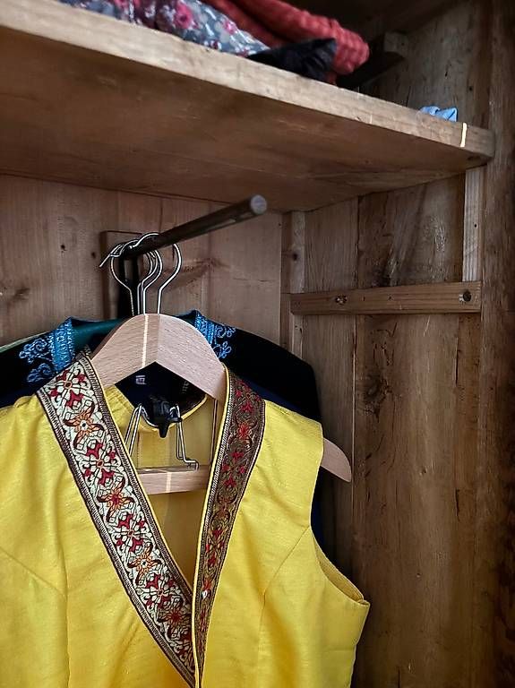 Armadi: Schrank – Usato da Turgi venduto da pipapo59 3