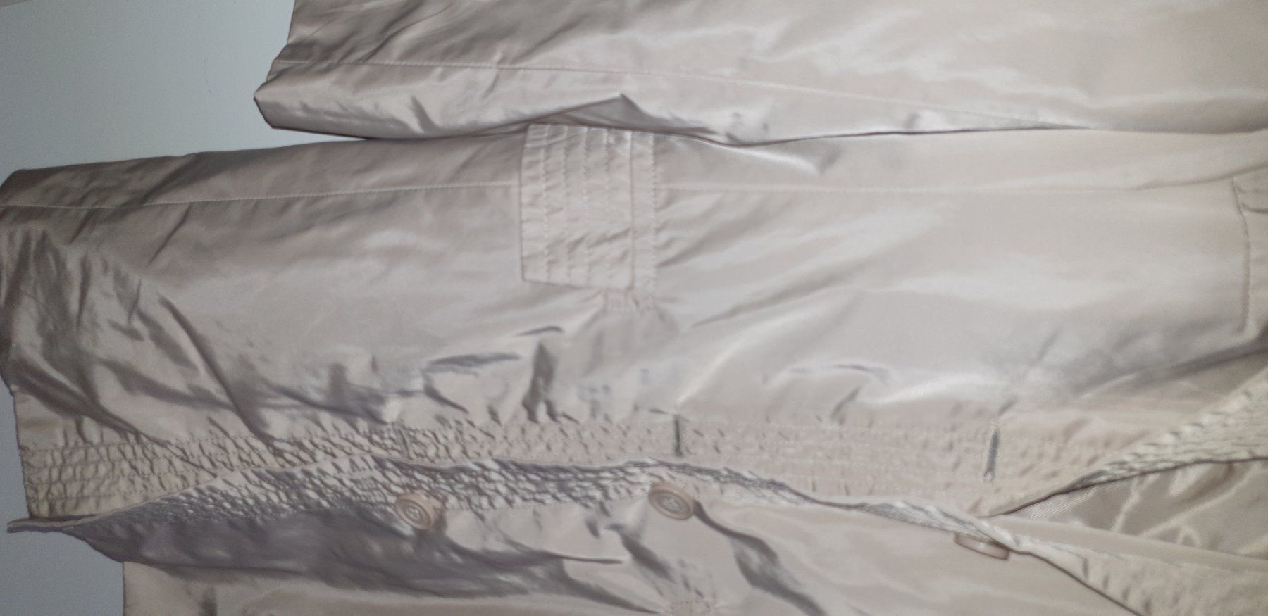 Cappotti: Trenchcoat Beige gr 34/36 – Usato da Gwatt (Thun) venduto da Letzte-Chance-III 5
