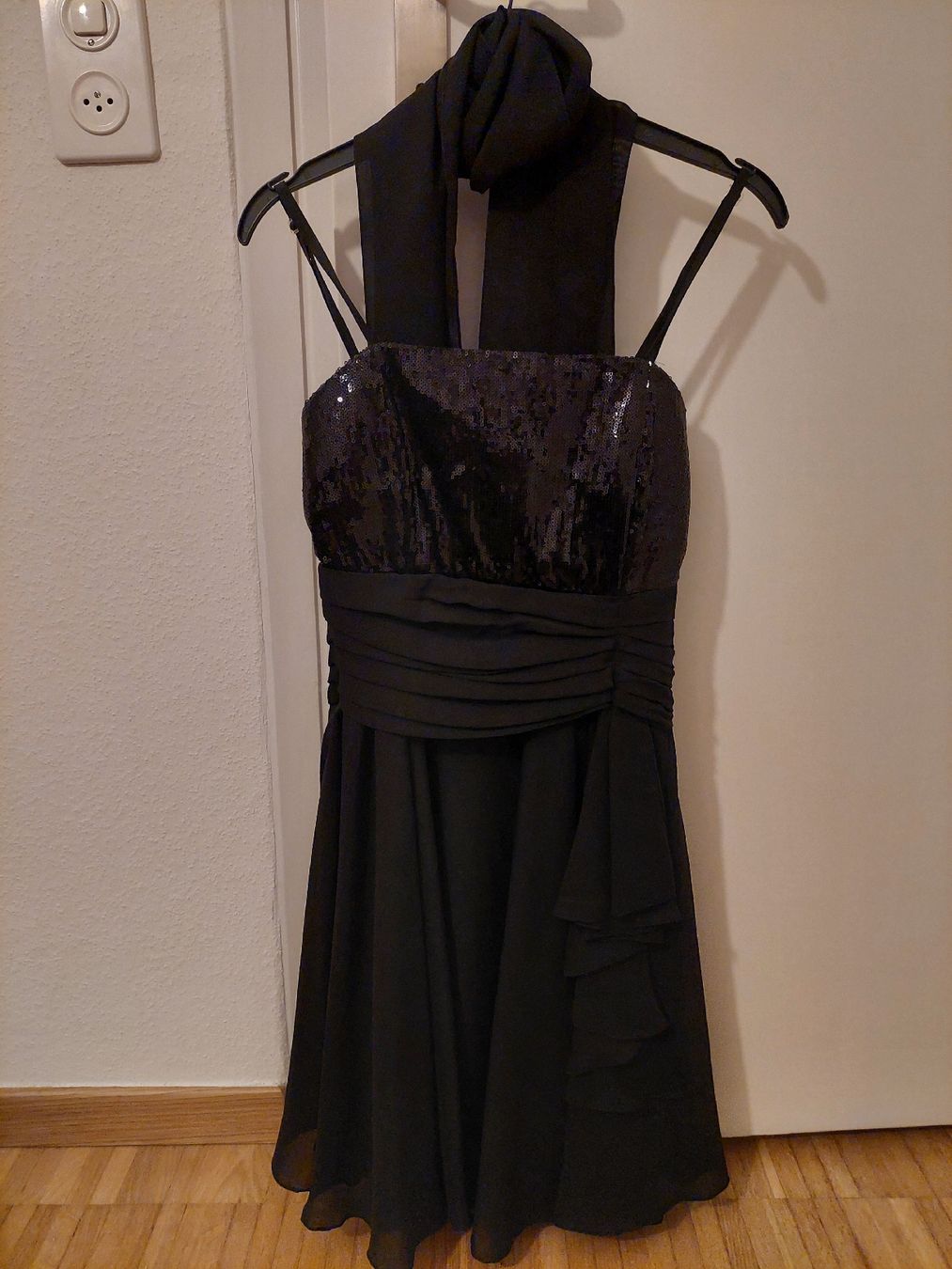 Vestiti: Kleid Grösse 36 – Usato da Aarau venduto da Musicandotherthings