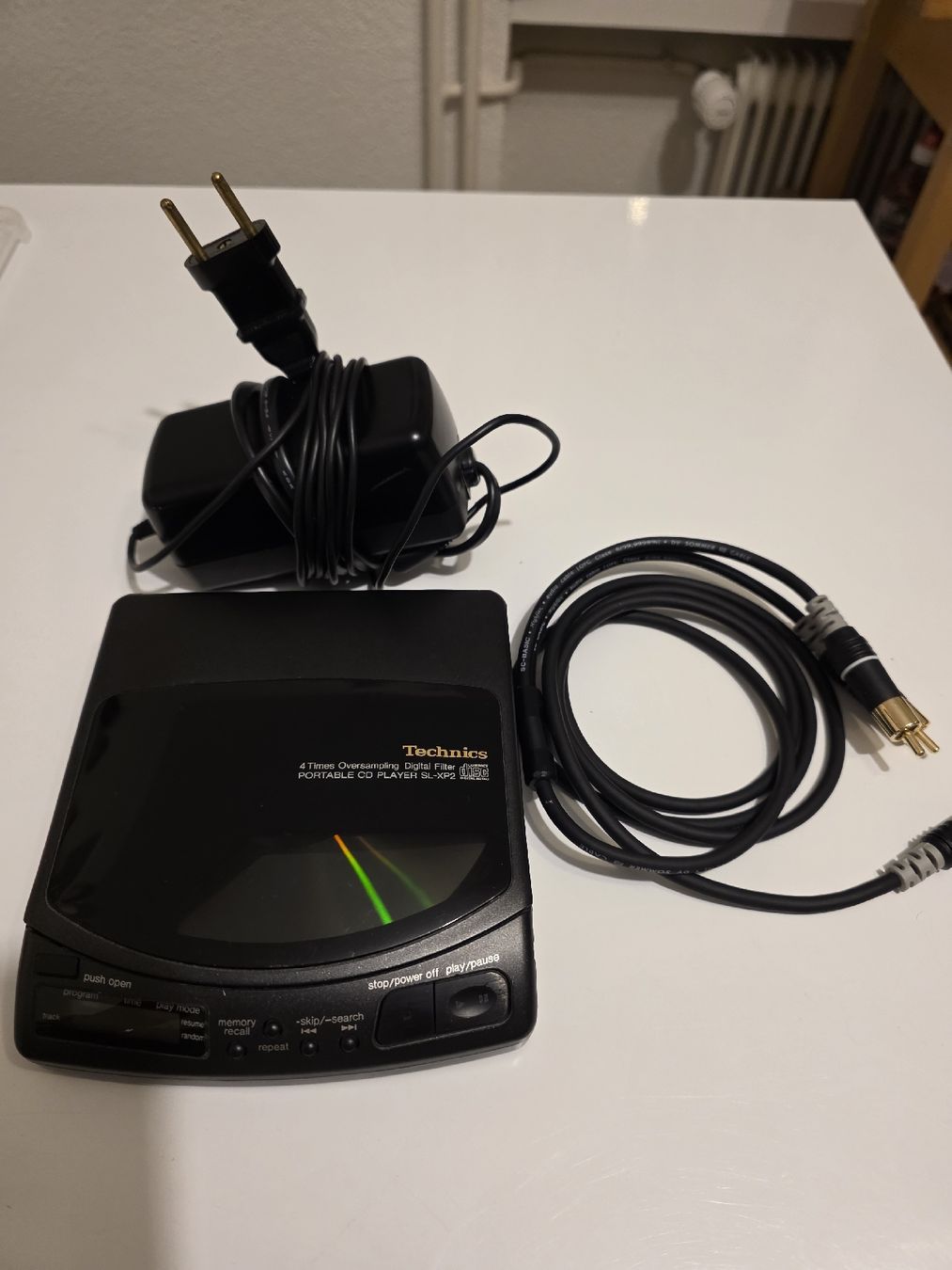 Lettore multimediale portatile: Technics SL-XP2 CD Player + Netzteil & Audiokabel – Usato da Root venduto da dam_k55b