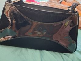 Handtasche Adidas schwarz guter Zustand 25cm