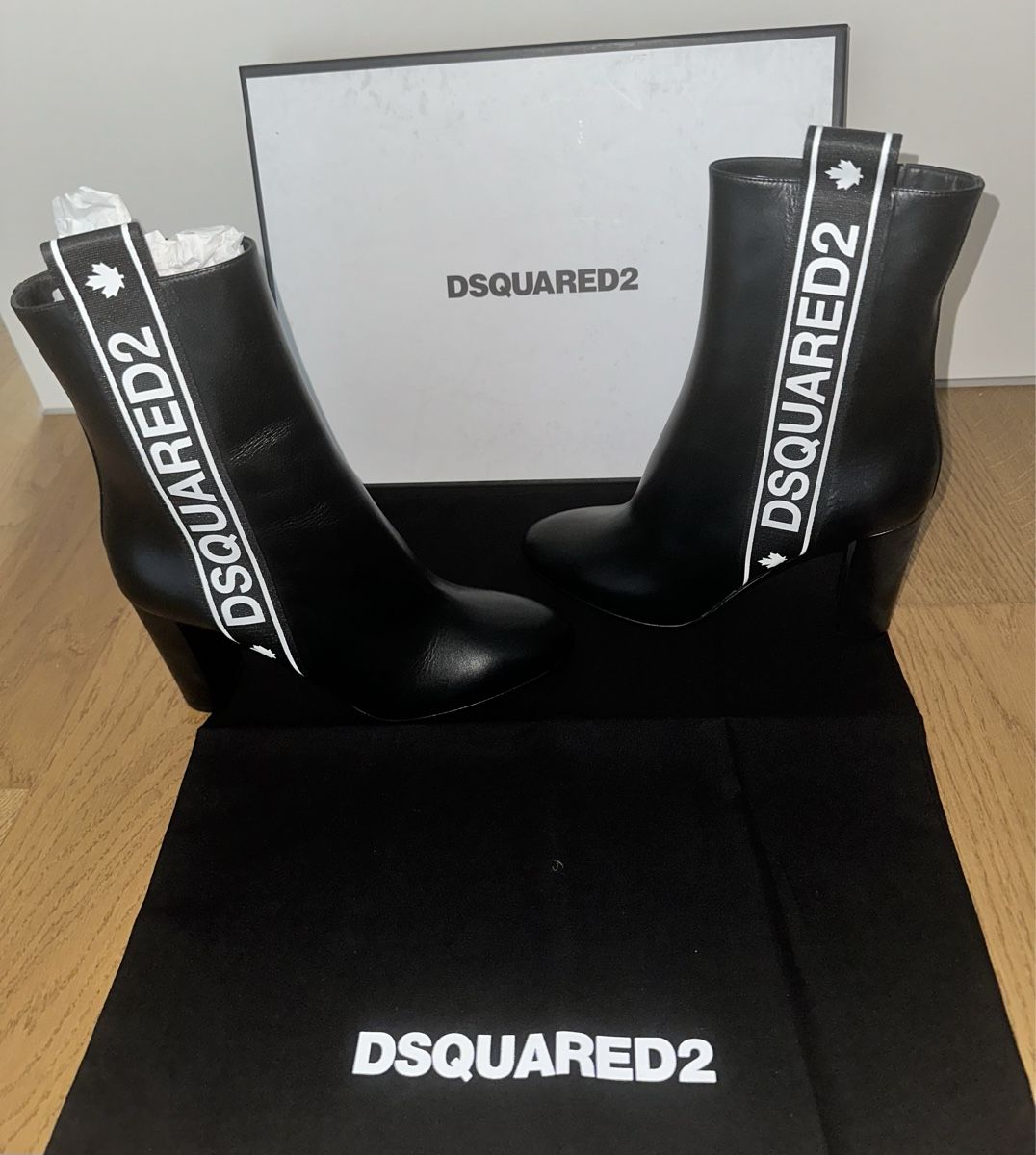 Dsquared2 Damenschuhe: DSQUARED2 Stiefeletten – Neu und originalverpackt aus Selzach von Mperformance83