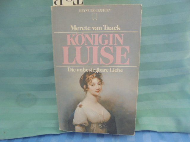 Libri: Königin LUISE  von Merete van Taack – Usato da Hinwil venduto da Glasperlen