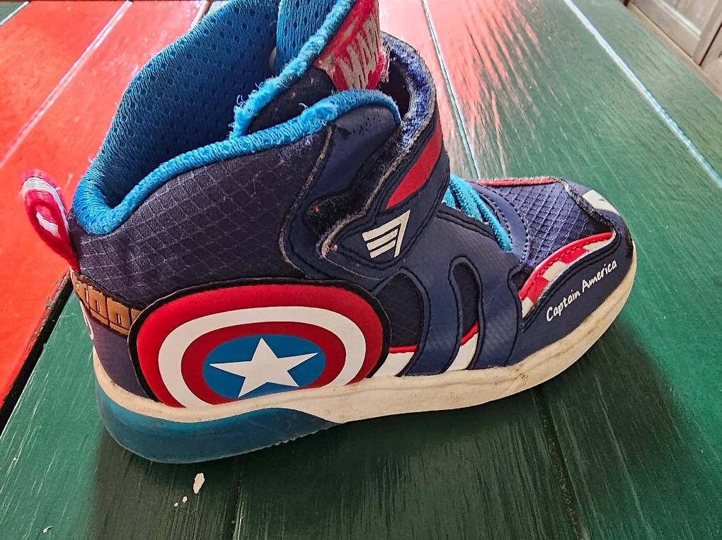 Scarpe per ragazzi: 2 paires chaussures de marque taille 28 – Usato da Ste-Croix venduto da gfamily 1