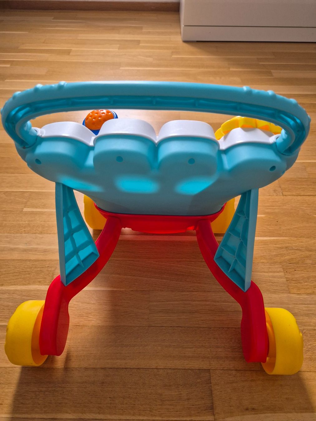 Chicco Veicoli per bambini: Chicco Lauflernwagen mit Spielcenter – Usato da Brugg AG venduto da ars_5h7f 2