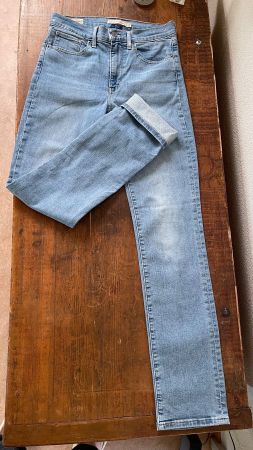 LEVIS 724 W27/L32 S/NP132CHF PREMIUM HIGE RISE STRAIGT Hose
