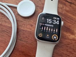 Apple Watch 41 mm, 85% battery health!! Series 7 + S/M band