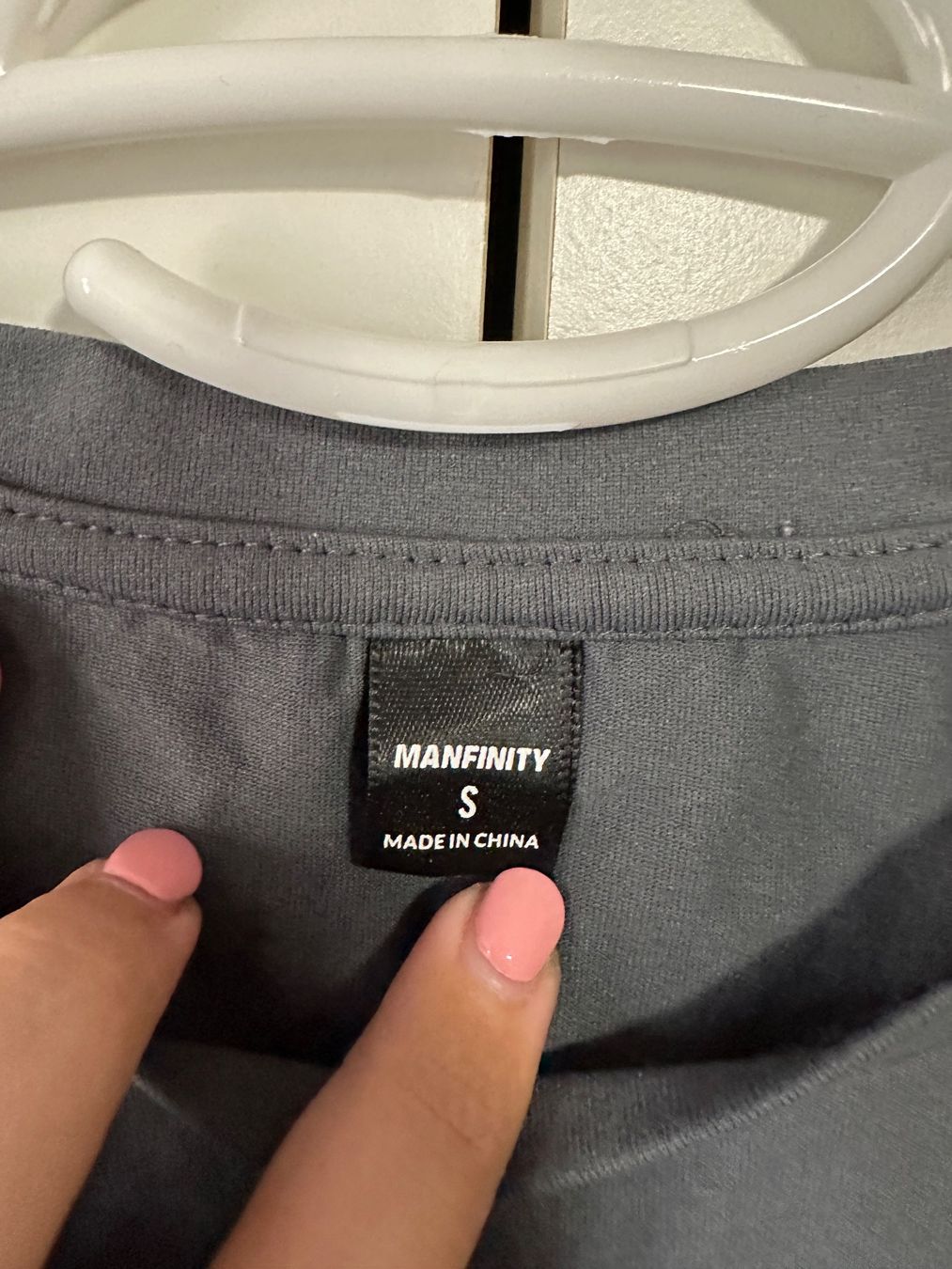 T-shirts: T-Shirt Manfinity grau Grösse S – D'occasion à Schaan par Hermine2018 1
