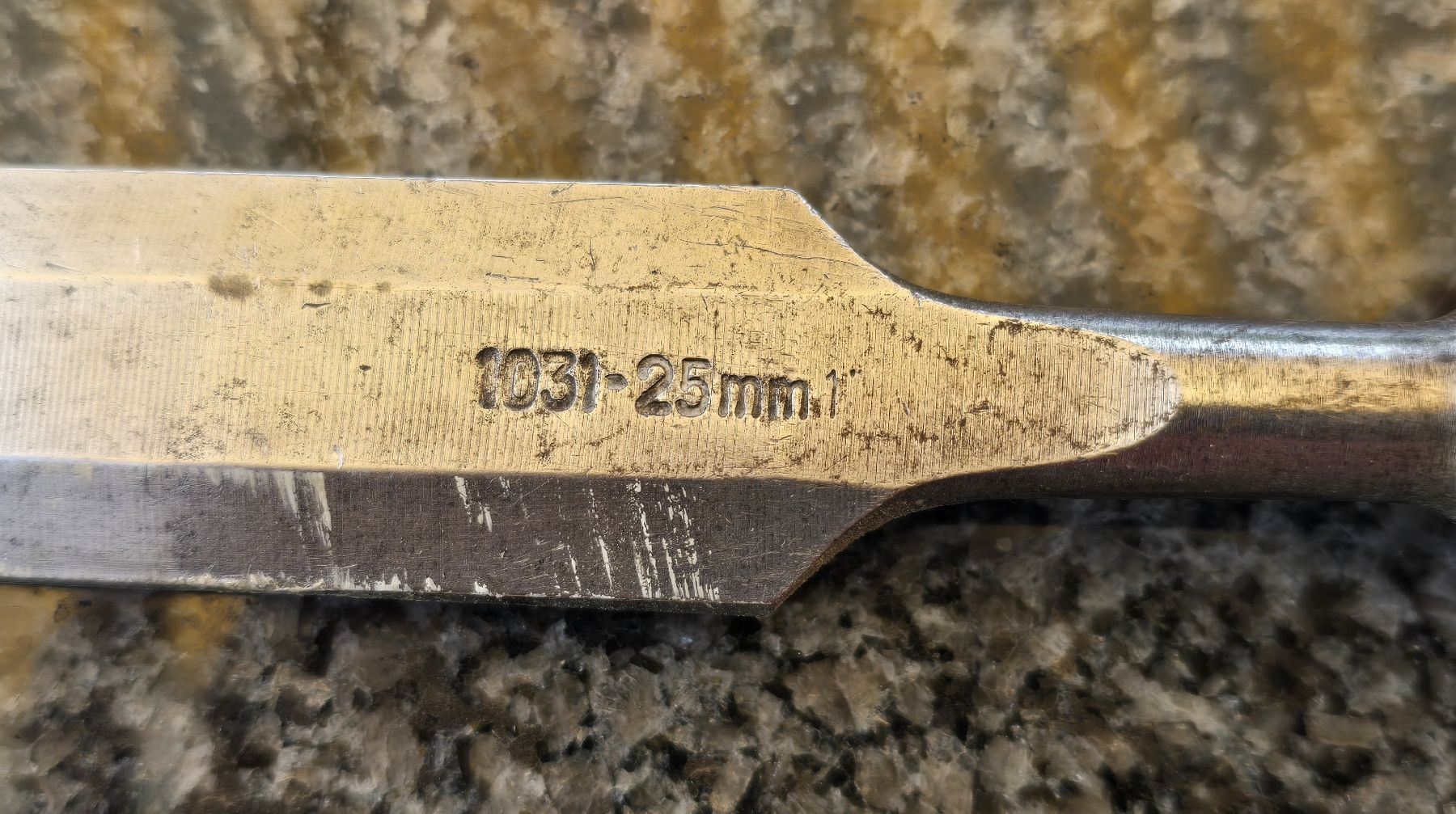 Tutti gli attrezzi: Zwei alte Stechbeutel, Rot,  gut erhalten, – Usato da Walkringen venduto da Vanuca 5