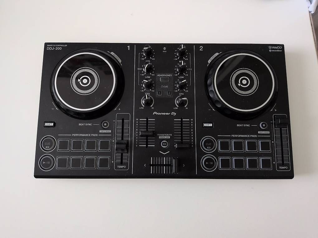Pioneer Mischpulte: Smart DJ Controller DDJ 200 Pioneer Dj – Neu und originalverpackt aus Bellinzona von bug_cbd6 1