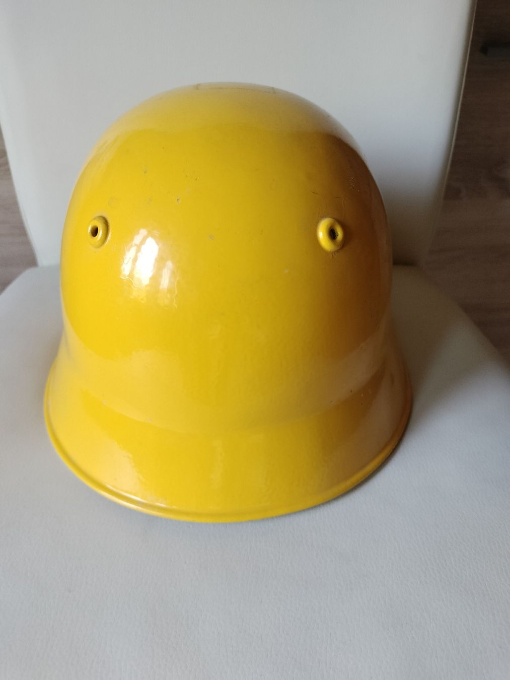 Schweizer Armee Uniformen & Effekten: Schweizer Armee Militär/Zivilschutz Stahlhelm – Gebraucht aus Schwanden Sigrisw von len_9yqg 2